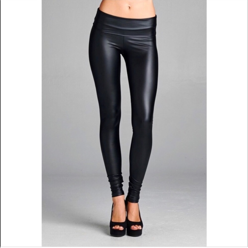 S-XL Avail! High Waisted Vegan Leather Leggings - Picture 5 of 7